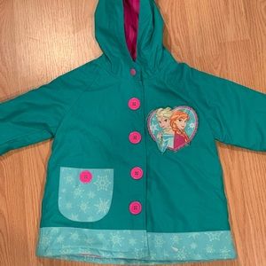 Western Chief Toddler Frozen Raincoat 2T jacket
